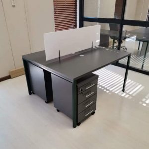 2 Way Cluster, Desk and Mobile Pedestal for sale in Johannesburg